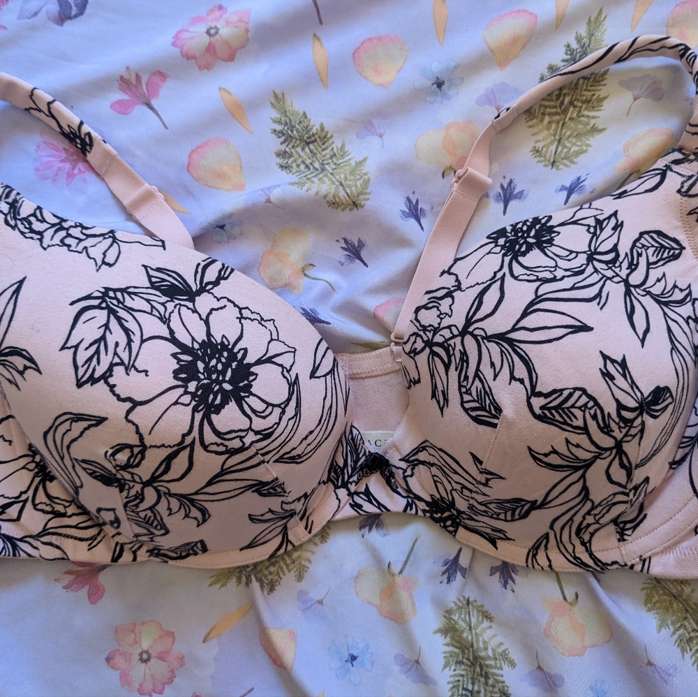 Cacique Lane Bryant floral pink wired bra